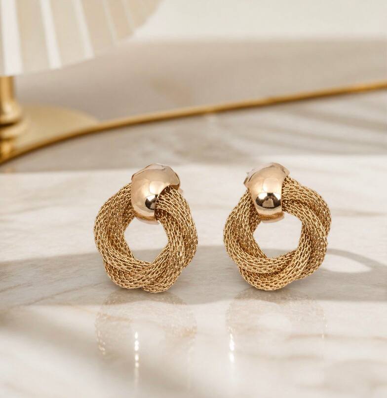 Twisted Hoop Earrings | AURIA