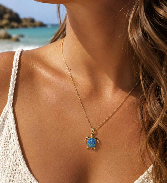 Turtle Necklace – Gold Pendant | AURIA