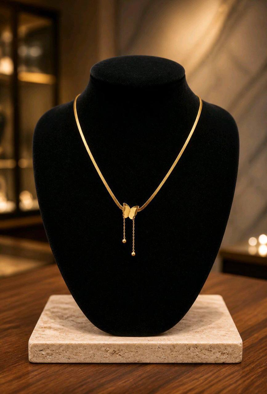 Butterfly Necklace – Gold Pendant | AURIA