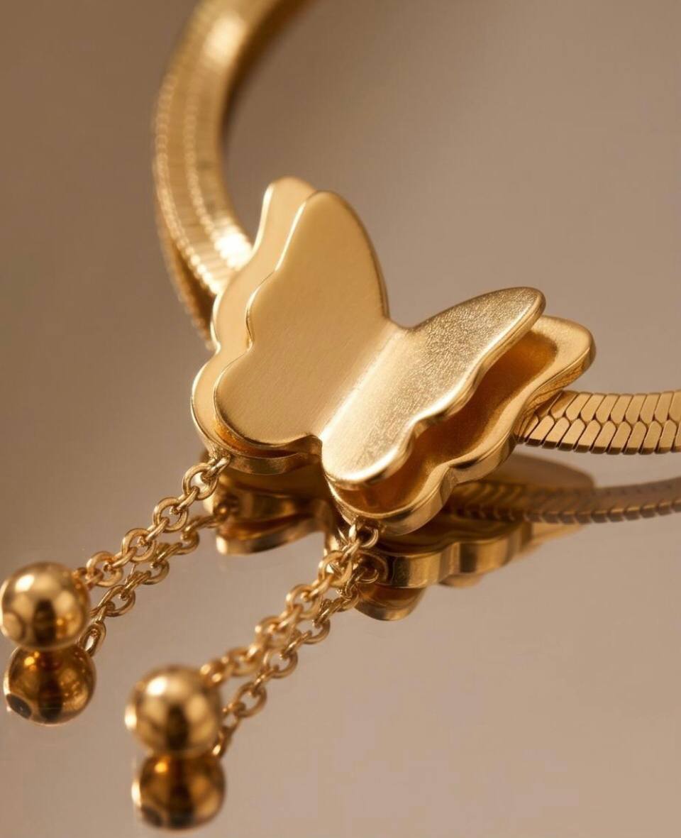 Butterfly Necklace – Gold Pendant | AURIA