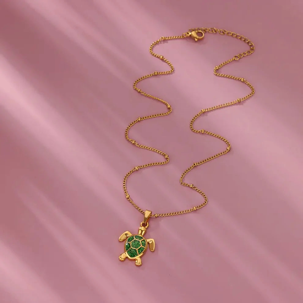 Turtle Necklace – Gold Pendant | AURIA