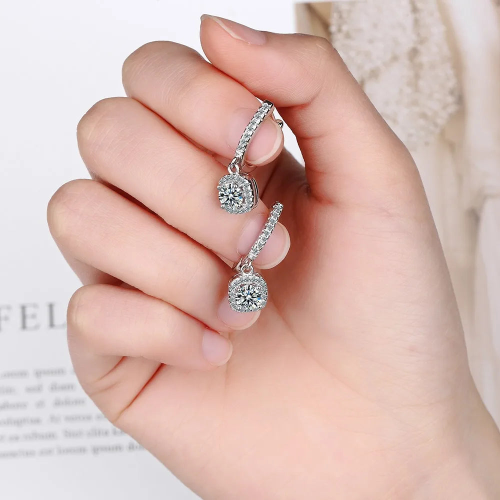 Huggie Earrings – Moissanite | AURIA