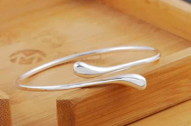 Teardrop Bracelet – Sterling Silver | AURIA