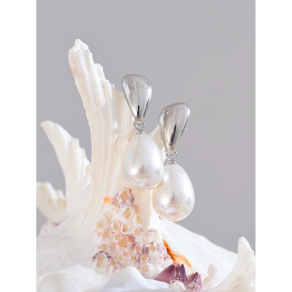 Pearl Drop Earrings | AURIA