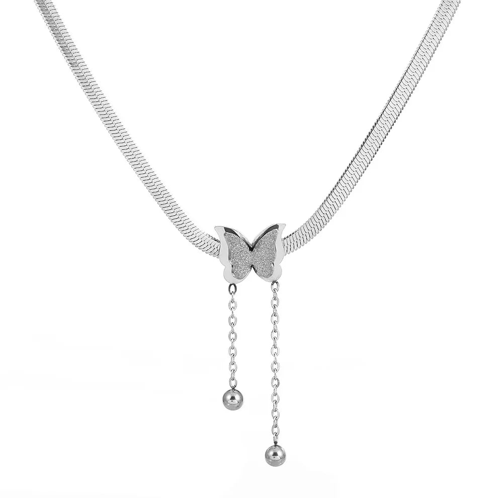 Butterfly Necklace – Gold Pendant | AURIA