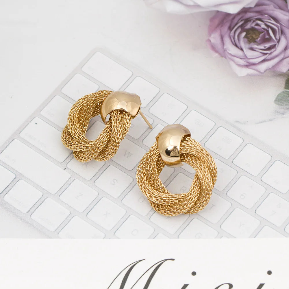 Twisted Hoop Earrings | AURIA