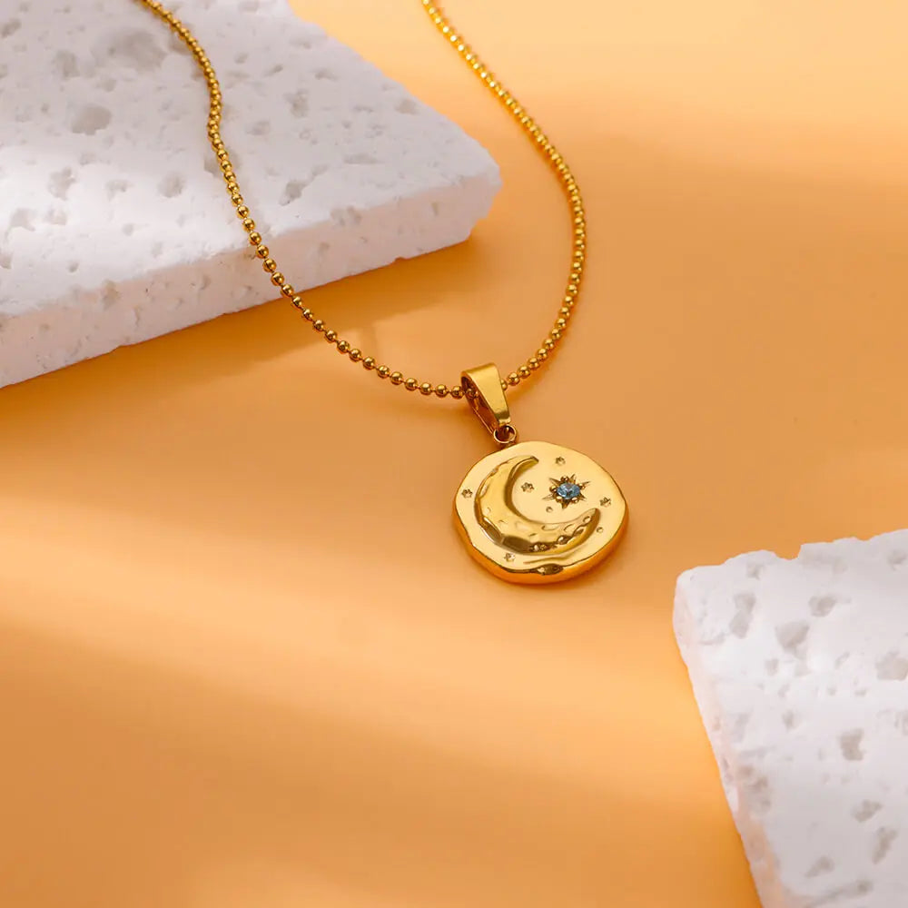 Moon Necklace – Gold  Star Pendant | AURIA