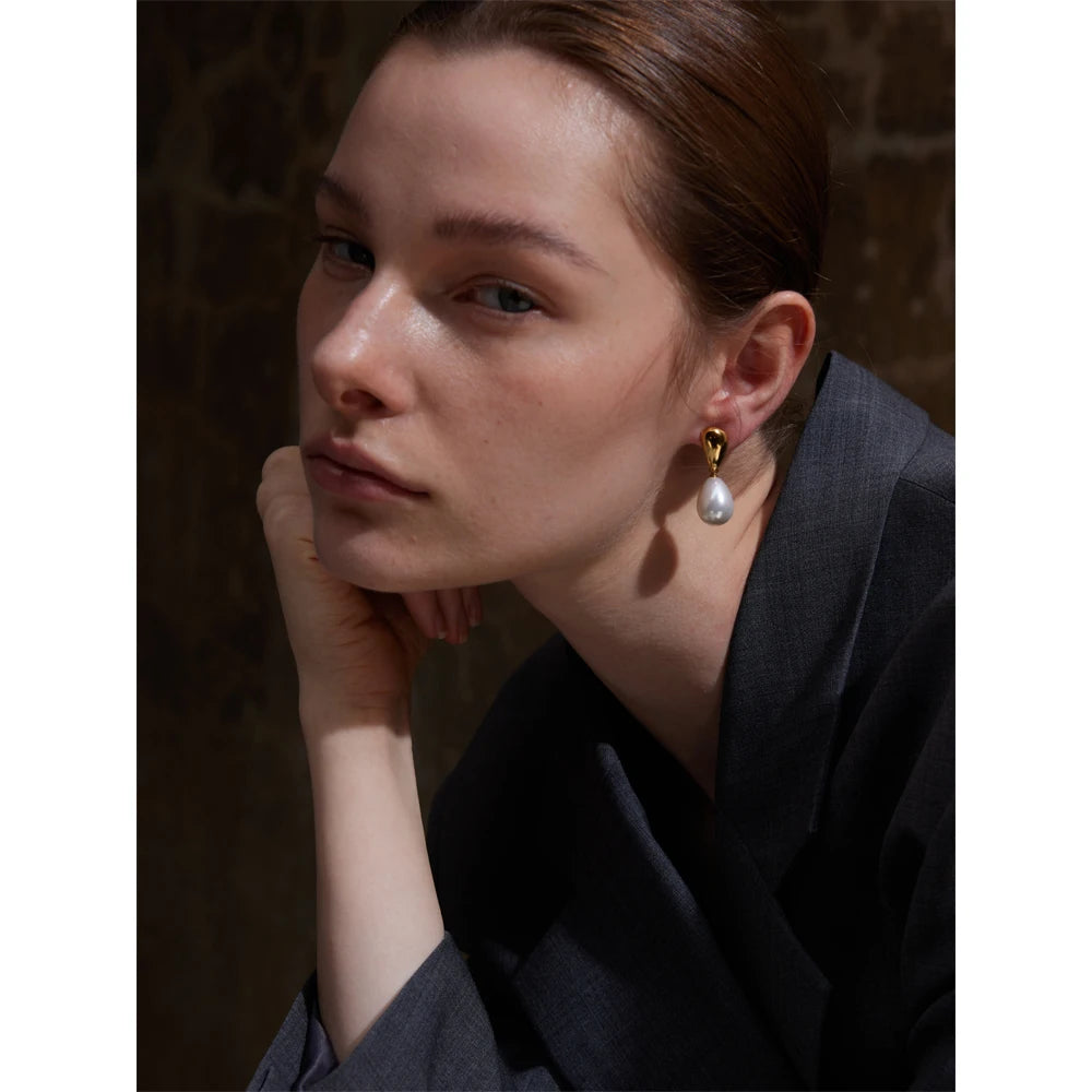 Pearl Drop Earrings | AURIA