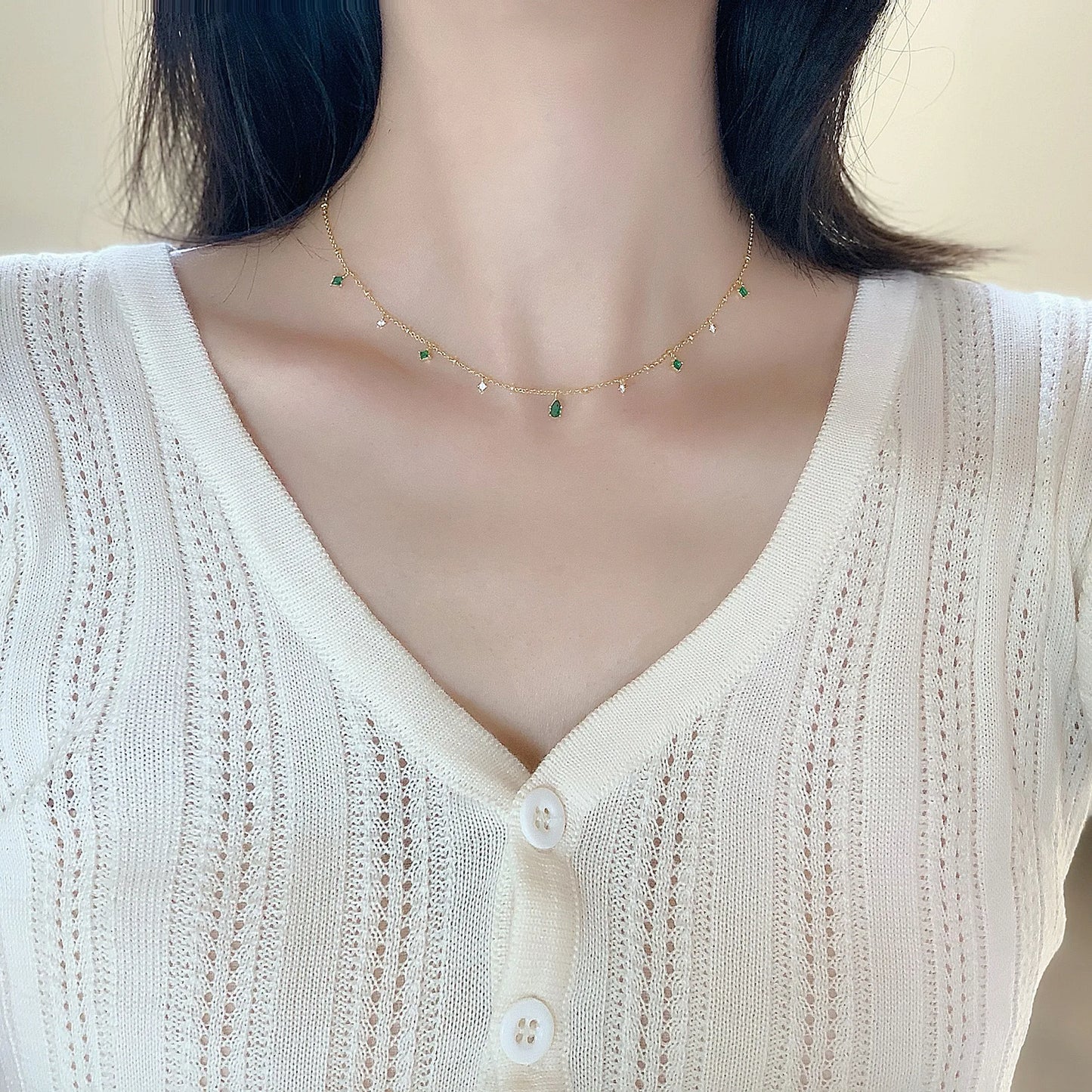 Emerald Necklace – Gold Choker | AURIA