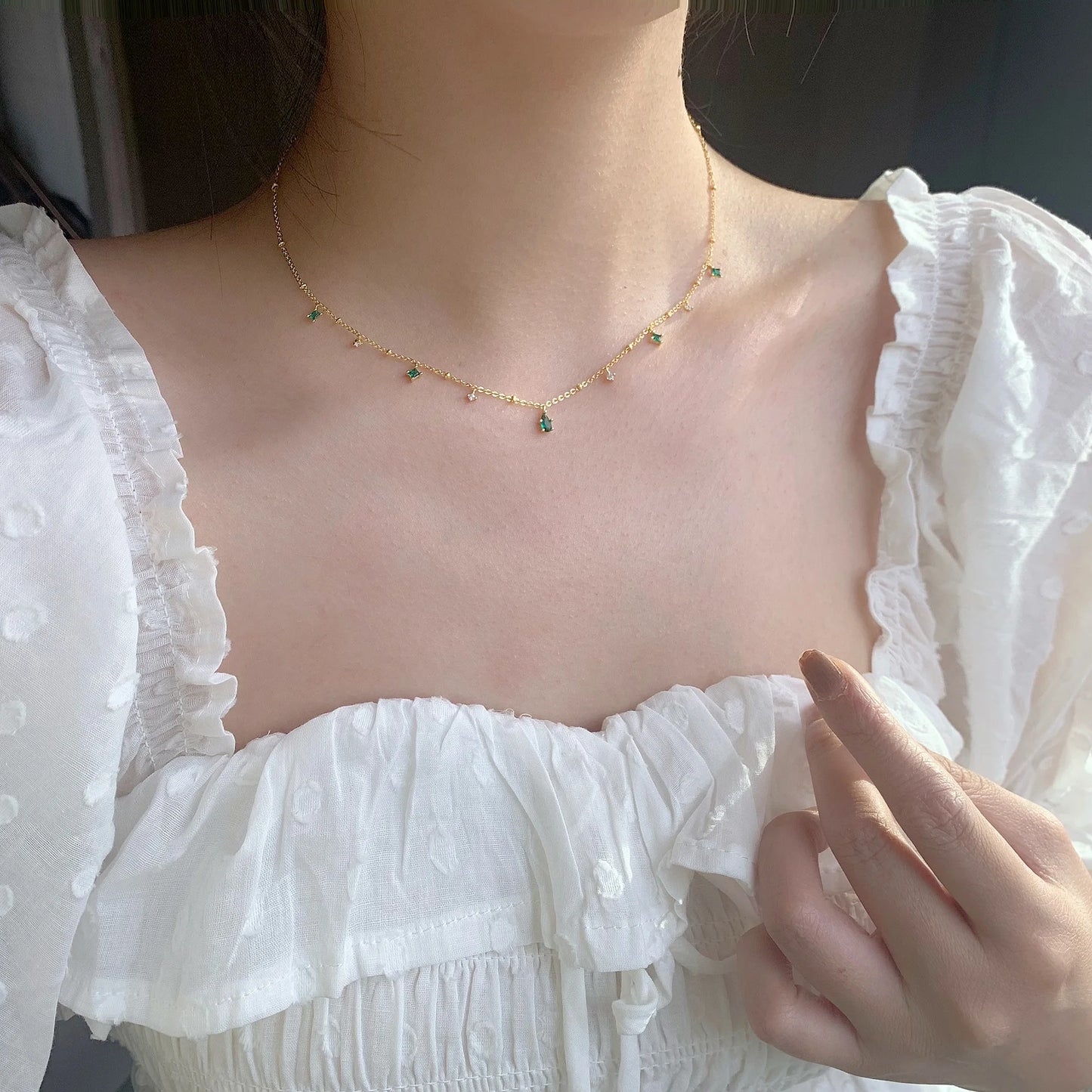 Emerald Necklace – Gold Choker | AURIA