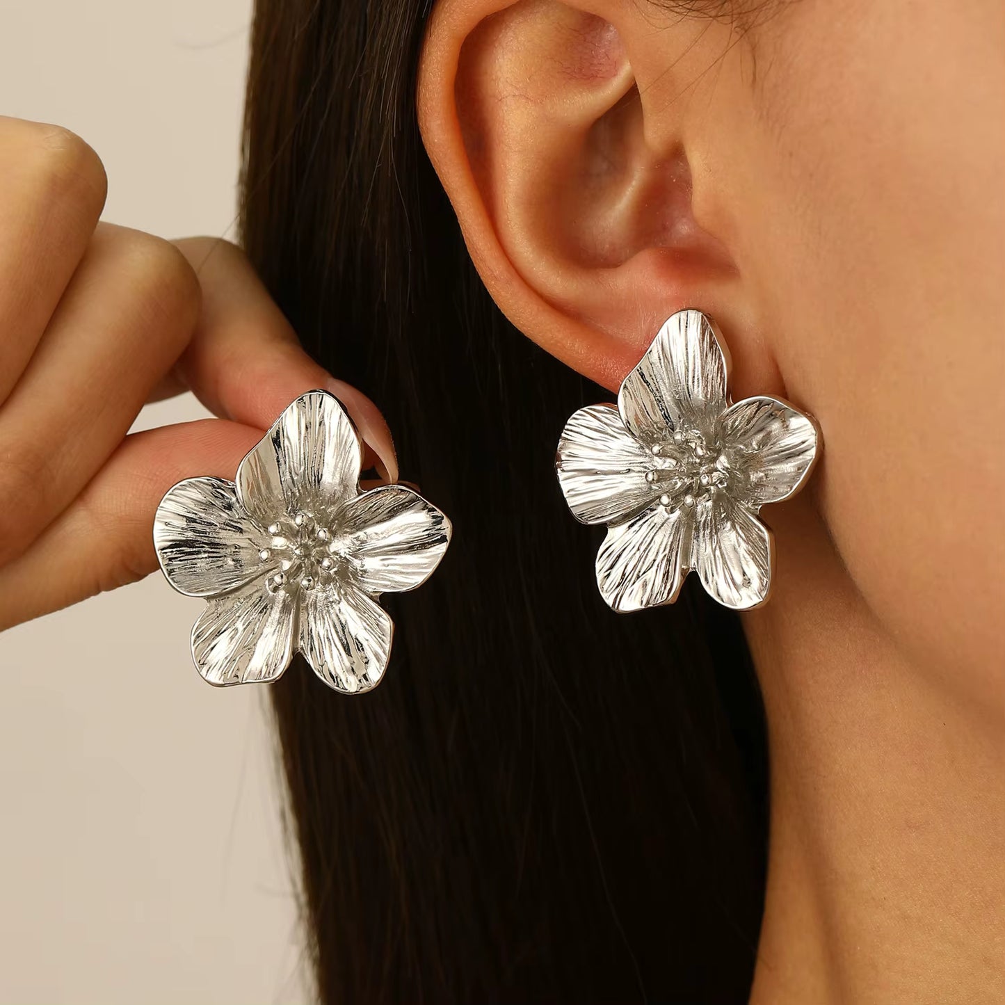 Flower Earrings |  AURIA