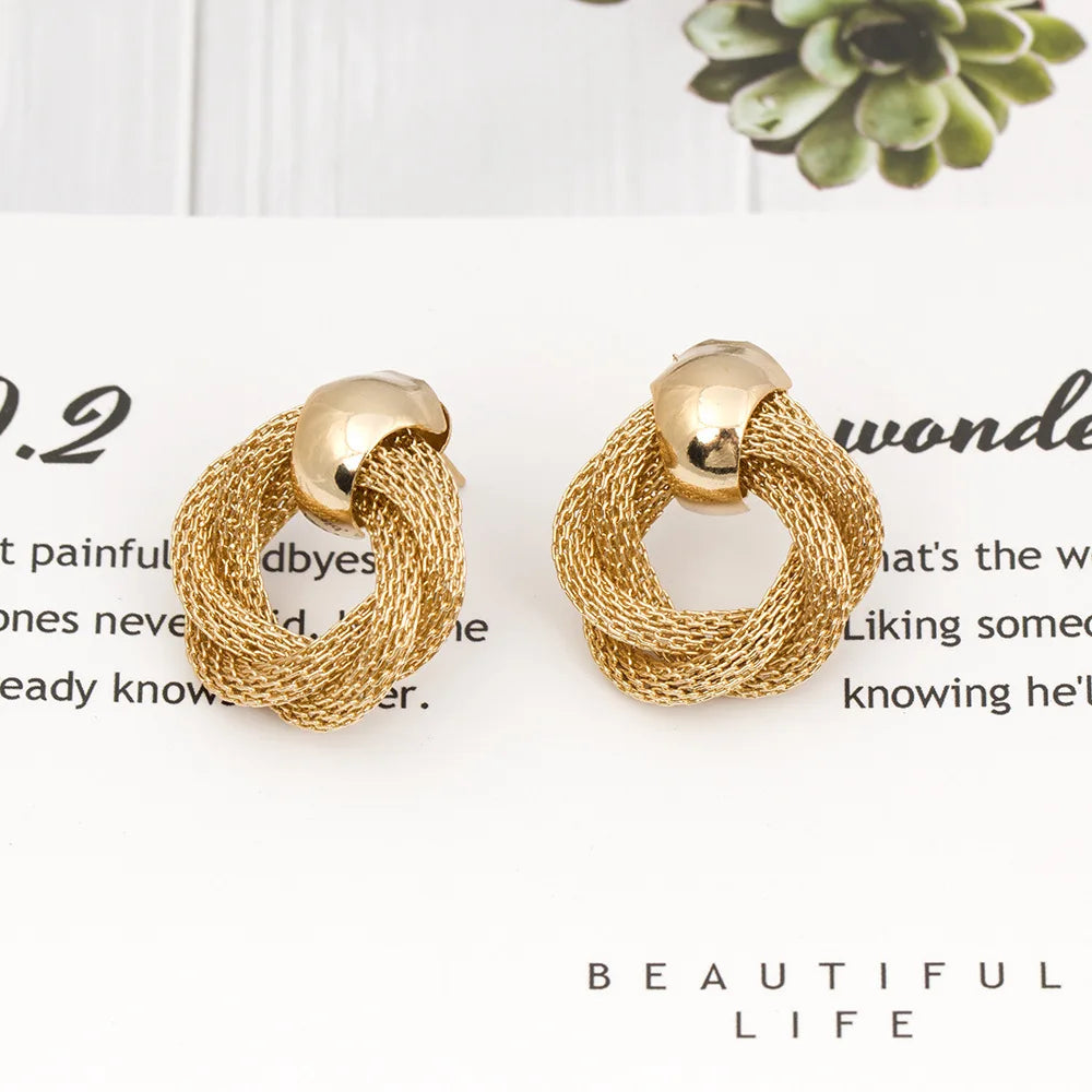 Twisted Hoop Earrings | AURIA