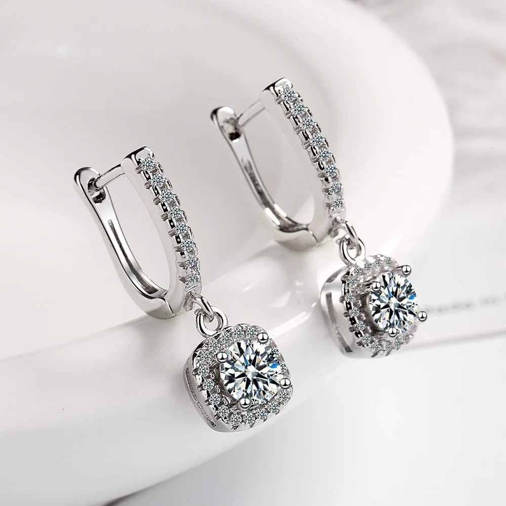 Huggie Earrings – Moissanite | AURIA